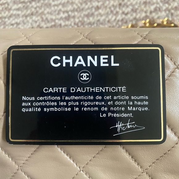 Chanel purse - Picture 8 of 9
